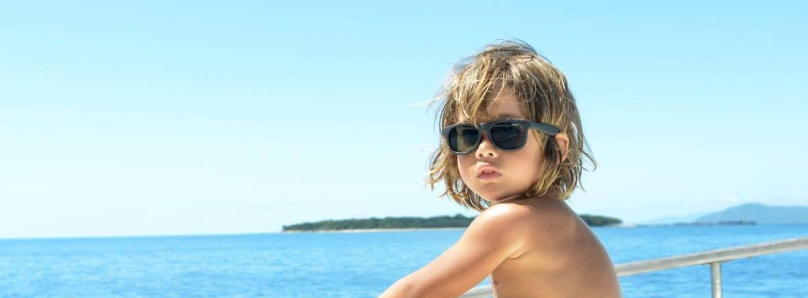 Summer days - wearing IE1027MR, black frame